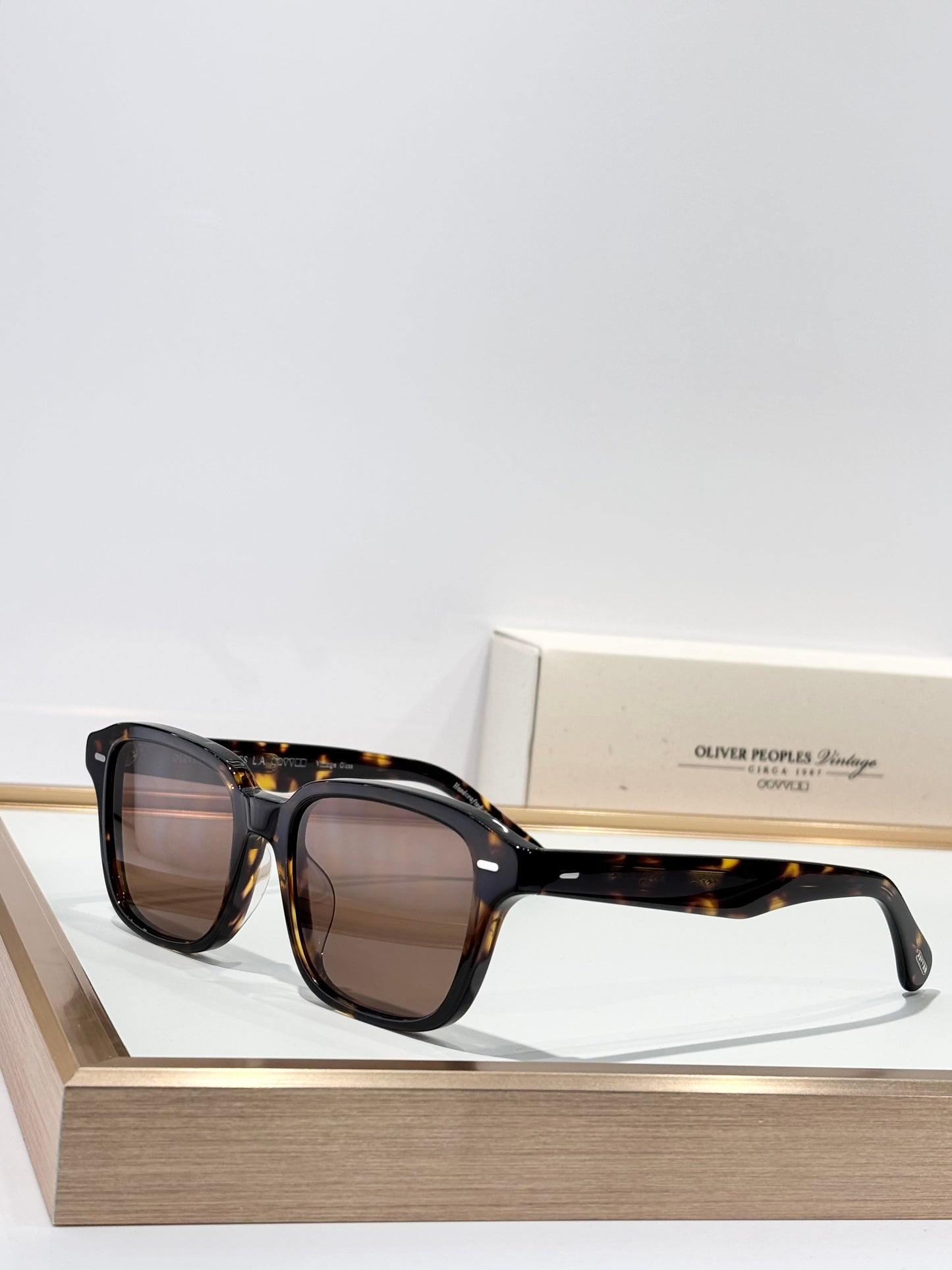 Oliver Peoples sun 2025