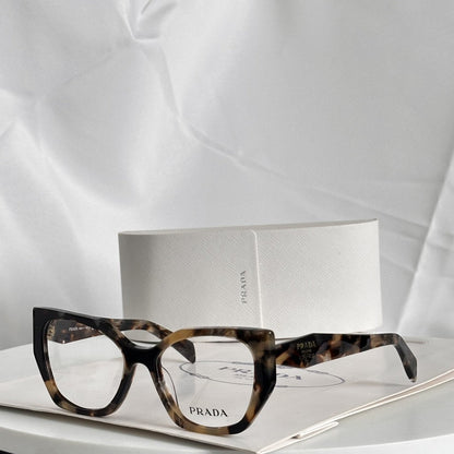 Prada  2025