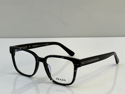 Prada  2025