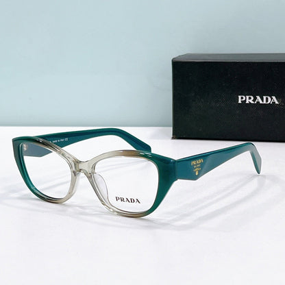 Prada  2025