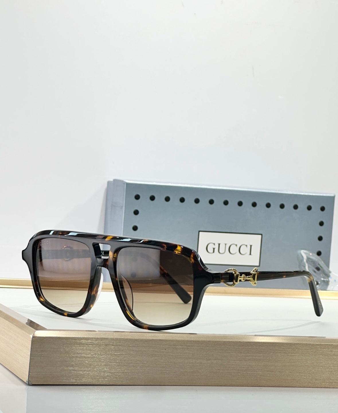 Gucci sun 2025