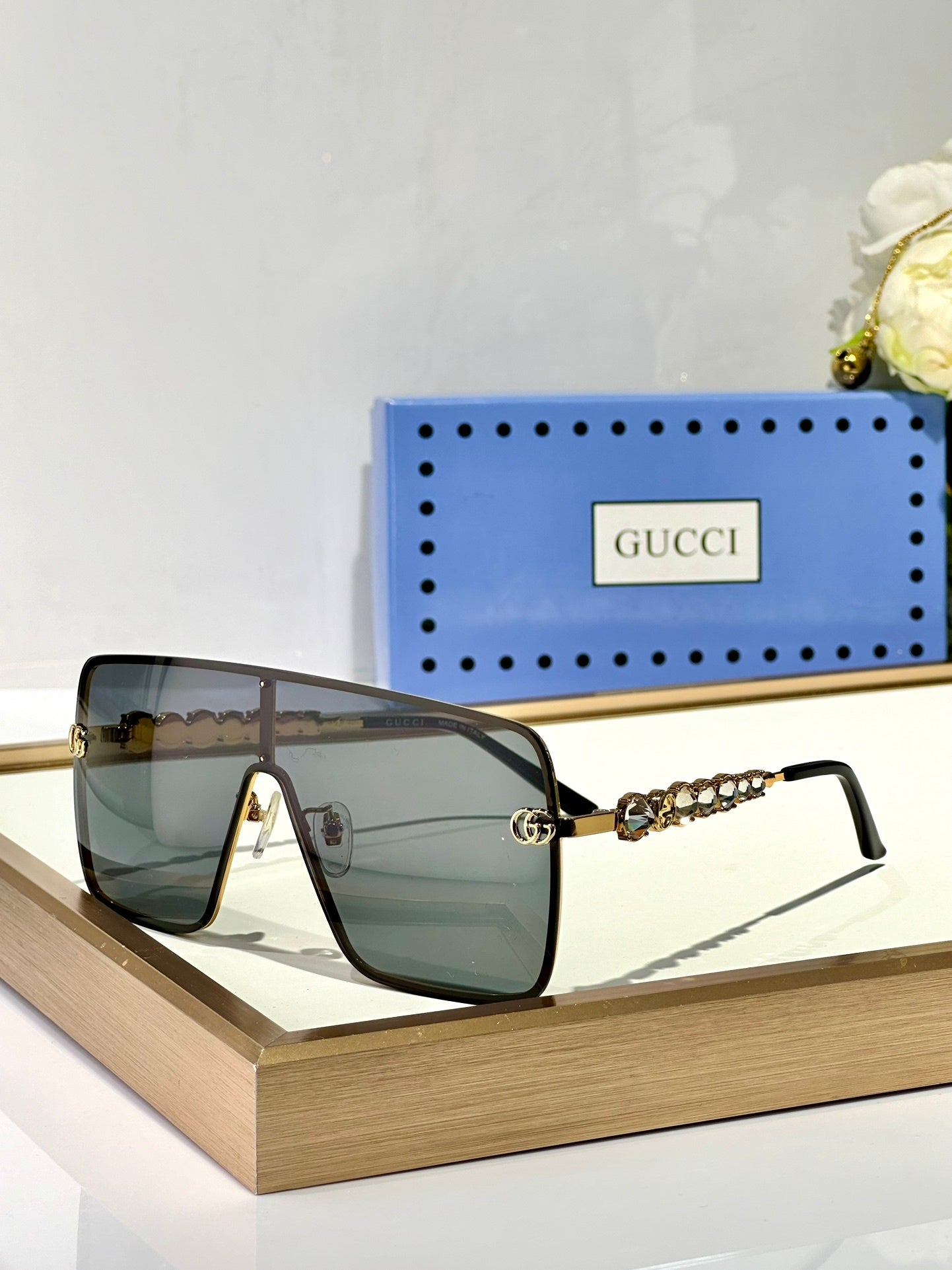 Gucci sun 2025