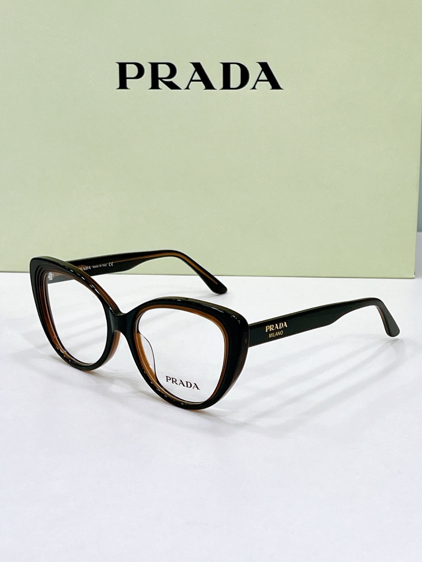 Prada 2-2026
