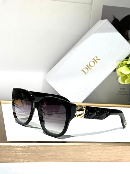 Dior 7-25